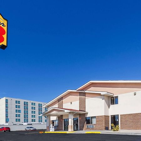 Super 8 By Wyndham Winchester Va Екстер'єр фото